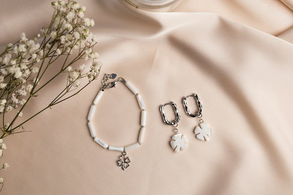 Quelles croisières offrent des ateliers de fabrication de bijoux en or en Colombie?